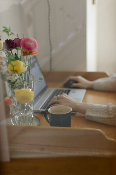 Link to: https://hatchpsychologyinc.janeapp.com/#staff_member/1